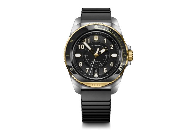 Journey 1884 | Férfi Karóra | Fekete Számlap | Aranyozott Fekete Lünetta | Acél Tok | Fekete Gumiszíj