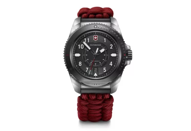 Victorinox | Journey 1884 Limited Edition | Férfi karóra | Fekete számlap | Piros paracord szíj