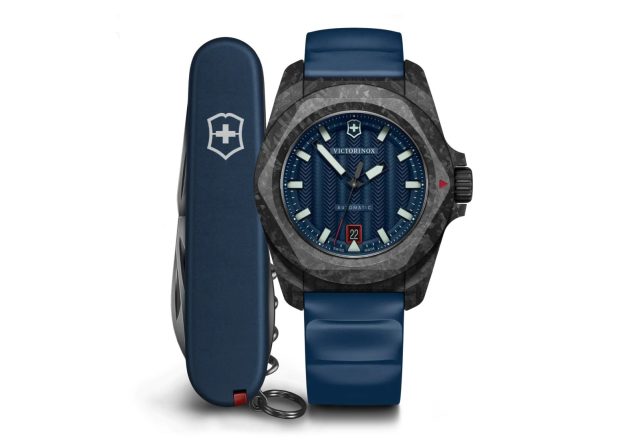 I.N.O.X. Automatic | Férfi Karóra | Kék Számlap | Carbon Tok | Kék Gumi Szíj | Kék Spartan Zsebkés