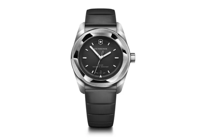 Victorinox | Concept One Solar | Fekete | kaucsuk